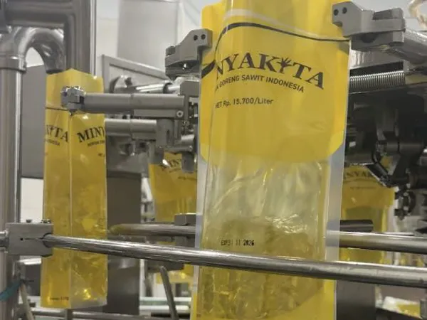 Indonesia: Envasadora de aceite totalmente automática de 1L para la marca Minyakita